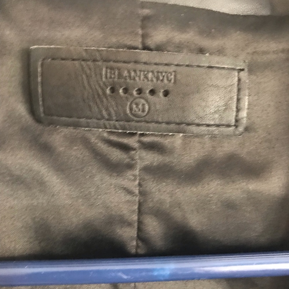 leather jacket - Picture 2 of 6